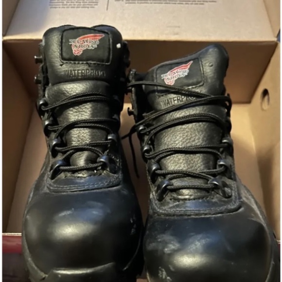 Women’s Black Leather Red Wing Safety Toe Hiker Work Boots. Size 6 1/2 D - Picture 6 of 6